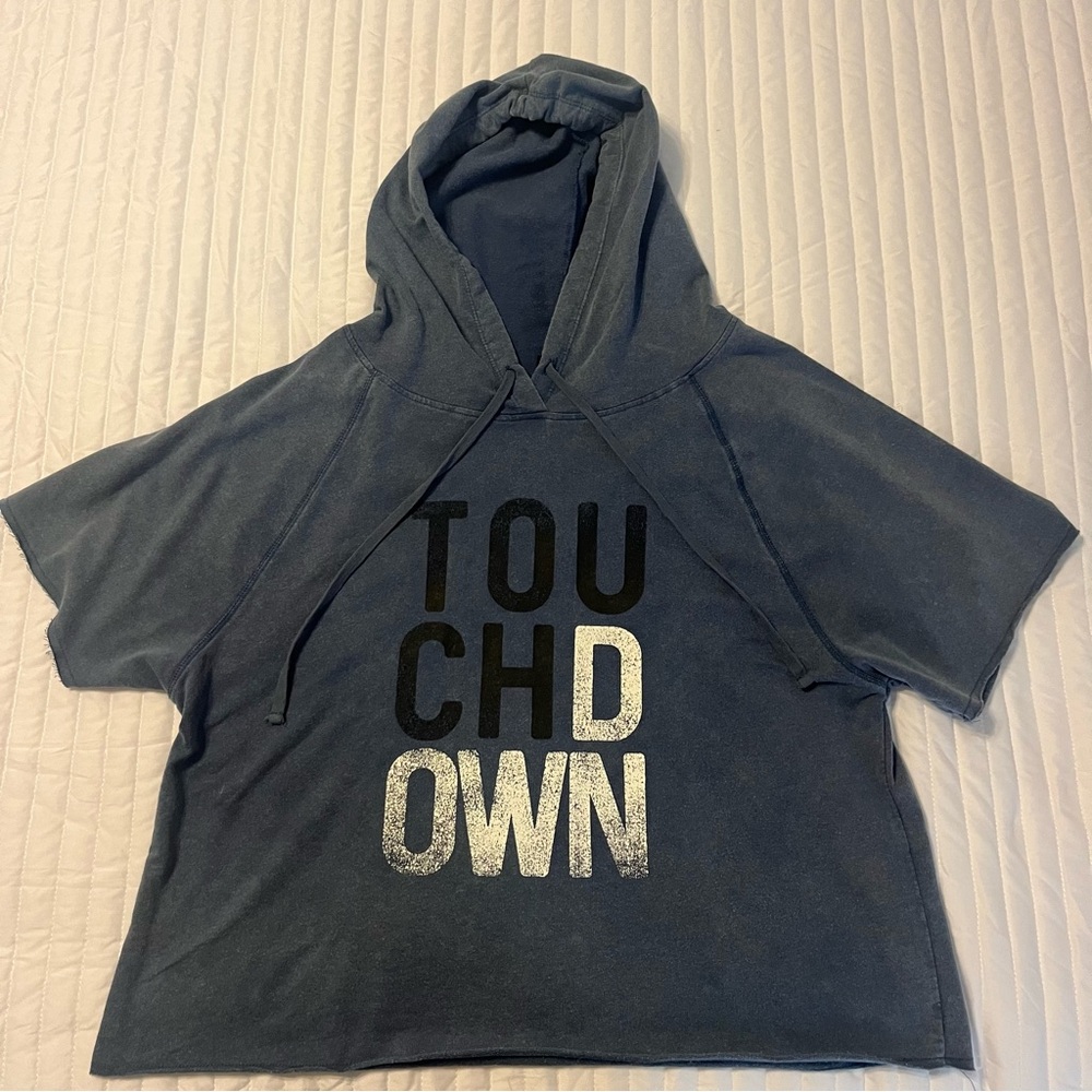 Short sleeve hooded sweatshirt